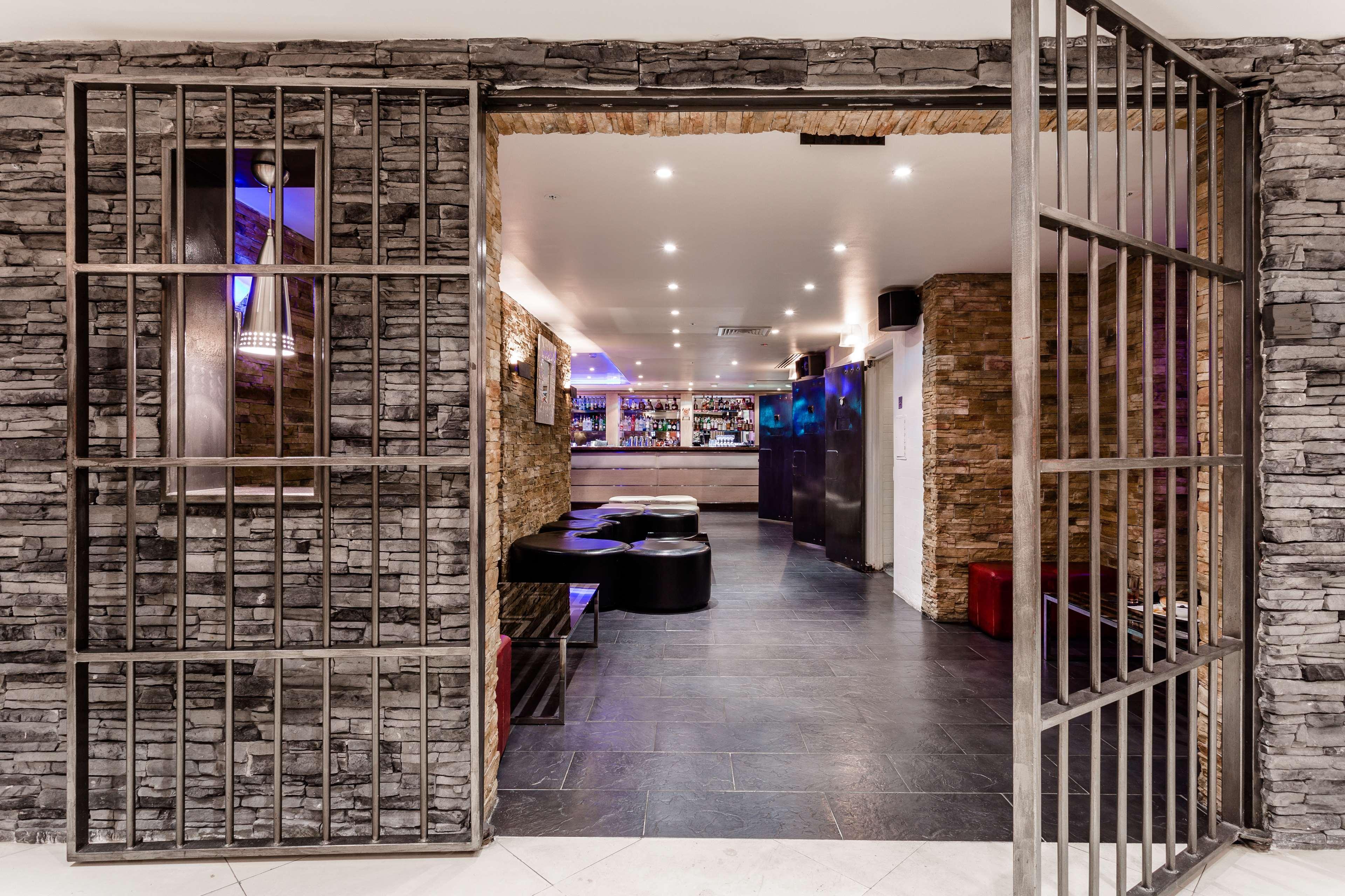 Courthouse Hotel Лондон Екстер'єр фото The interior of the nightclub